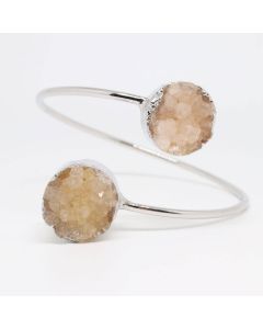 Narukvica sa Druzy Ahatom  oko 6,5cm prečnik, žica oko 2,5mm   ( 11350042 )