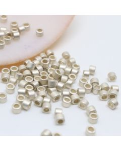 Miyuki Delica 11/0  ( 3068D )