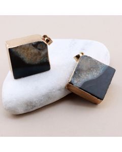 Privezak prirodni kamen Ahat sa legurom metala...23KP103