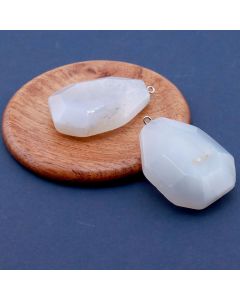 Privezak prirodni kamen Ahat sa legurom metala...23KP124