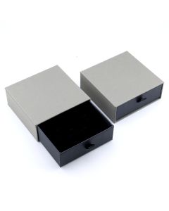 Kutije za nakit sa sundjerom, sa izrezima za prstenje, ogrlice i narukvice 9x9x3cm (PI13-9x9cm-B)