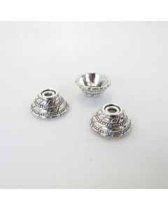 Ukrasna kapica za perle  16x7 mm, boja antik srebro   ( KAP129AS )