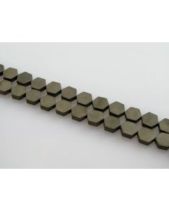 Hematit perle. Electroplate prevlaka, Boja Mat bronza , Dimenzije 6 x 2 mm,  rupa: 1 mm. Niz sadrži oko 62 perli (KP-HEM-51)