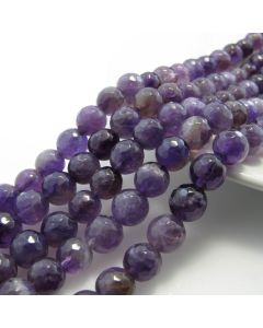 Prirodni Ametist fasetiran, Dimenzjia 6 mm. Cena je data za niz od oko 65 perli. ( KPAME6F )