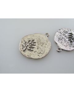 Metalni privezak 23x28mm