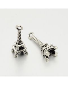 Metalni privezak 21x7mm