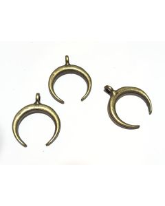 Metalni privezak 22x18mm