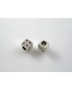 Metalna perla u boji anrtik srebra  ( MKOK-R136AS ) 