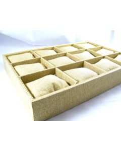 Kutija sa jastučićima za izlaganje narukvica, dimenzija kutije 35x24x4cm, dimenzija jastučića 7x8.5cm    ( STAK1)