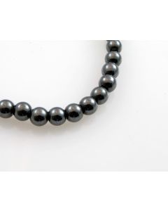 Hematit perle.Boja hematit, Dimenzije 4mm; rupa: 1mm. Niz sadrži oko 110 perli(KP-HEM-10)