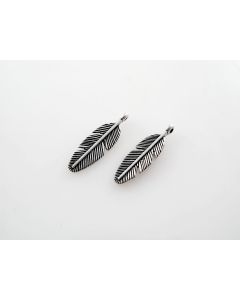 Metalni privezak 29x9mm