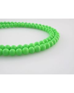Staklene gumirane perle 8 mm, rupa oko 1mm. Niz sadrži oko 100 perli. SP-GUM113
