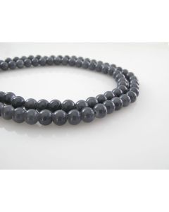 Bojene staklene perle 8 mm, rupa oko 1mm. Niz sadrži oko 100 perli.SP-PP138