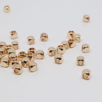 Metalna perla 2,5x2,5 mm- boja zlata.(10047)