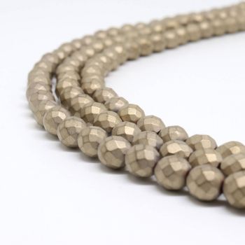 Hematit perle 4 mm faset , boja mat metalik zlatna, Cena je data za 1 niz od oko 39cm, Niz sadrži oko 98 perli ( 2131206 )