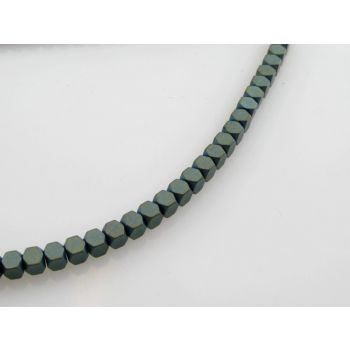 Hematit perle. Electroplate prevlaka, Boja Mat Green , Dimenzije 3x3 mm,  rupa: 1 mm. Niz sadrži oko 130 perli (KP-HEM-41)