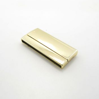 Magnetna kopča 42 x 18 mm, rupa 39 x 3 mm, boja zlata    ( MAGKOP126Z )