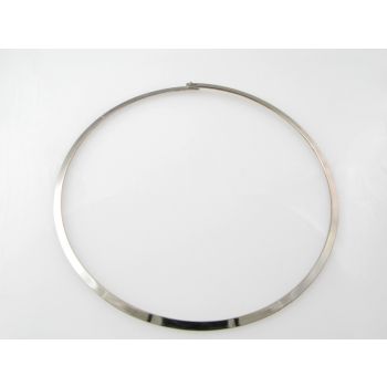 Metalna osnova za ogrlice 13,5 cm x 4mm - boja inoxa (METOGR01N)