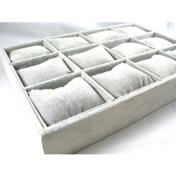 Kutija sa jastučićima za izlaganje narukvica, dimenzija kutije 35x24x4cm, dimenzija jastučića 7x8.5cm  (STAK3)