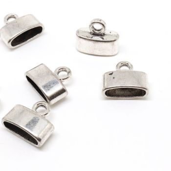 Završetak za traku, kožu...  12x10 mm, otvor 9x3mm, alka oko 2mm - boja antik srebro (  10010432 )