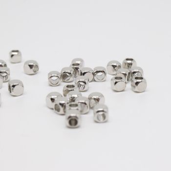 Metalna perla 2,5x2,5 mm- boja inoxa.(10046)