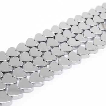 Hematit perle  6x6 mm, boja metal srebro, Cena je data za 1 niz od oko 39cm, Niz sadrži oko 60 perli ( 2131022 )