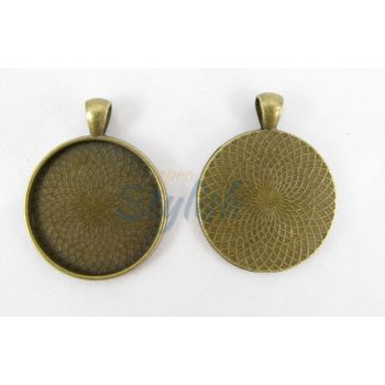 Osnova za medaljon. Boja antik broza. Dimenzije: 41x33mm,  unutrasnja 30mm. (MKOZPM-10M)