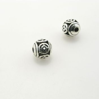 Metalna perla 8 mm, rupa oko 2mm- boja antik srebra , pakovanje 4 komada ( R153AS8 )