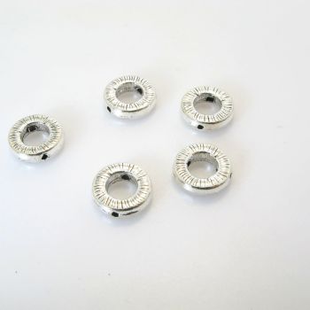 Metalna perla 10x 2,8  mm,otvor 4,5mm, rupa oko 1 mm- boja antik zlatna ( R158AZ )
