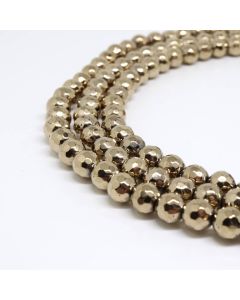 Hematit perle 4 mm faset , boja metalik zlatna, Cena je data za 1 niz od oko 39cm, Niz sadrži oko 98 perli ( 2131201 )
