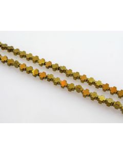 Hematit perle, Krstić. Electroplate prevlaka, Boja Zlatna , Dimenzije 4 x 4 mm,  rupa: 1 mm. Niz sadrži oko 100 perli (KP-HEM-55)
