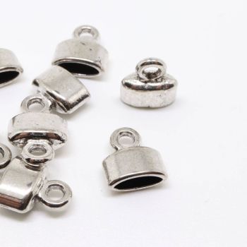 Završetak za traku, kožu...  9x8 mm, otvor 5.5x2mm, alka oko 2mm - boja antik srebro (  10010431 )