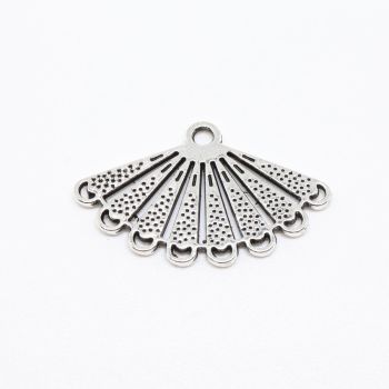 Privezak 17 x 26 mm,alka oko 2mm- boja antik srebro  ( 10081 )