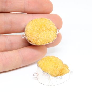 Konektor od poludragog kamena Druzy Ahat sa obodom od mesinga,  40x26x12 mm    ( 11350034 )