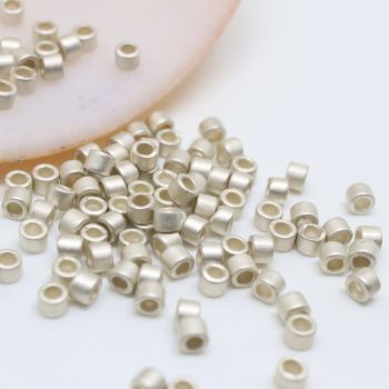 Miyuki Delica 11/0  ( 3068D )