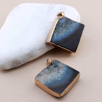 Privezak prirodni kamen Ahat sa legurom metala...23KP101