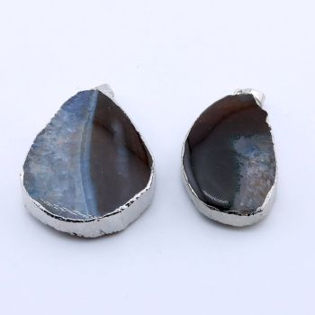 Privezak prirodni kamen Ahat sa legurom metala...23KP117