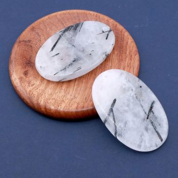 Privezak prirodni kamen Kvarc sa Turmalinom ...23KP145