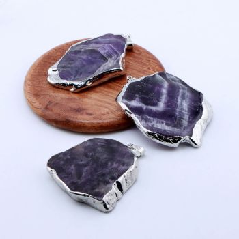 Privzak prirodni kamen Ametist sa legurom metala ...23KP153