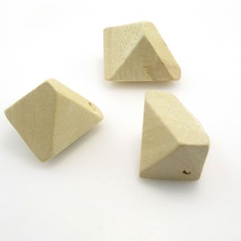 Drvene ukrasne perle. Dimenzije 32x25 mm,  rupa oko 3 mm. Natur drvo bez laka i boje. ( DP010 )