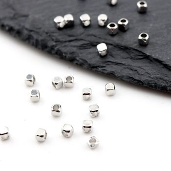 Perla 2.5x2.5 mm, rupa oko 1 mm- Rodijum  (  23MK37BP )