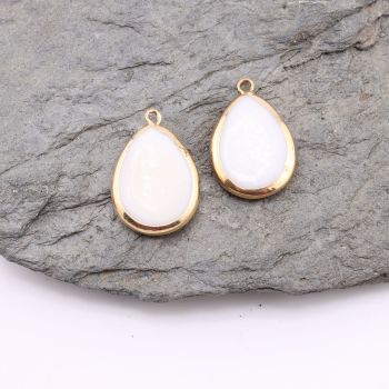 Privezak od Sedefa oko 23x15 mm (  340004 )