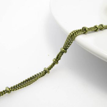 Metalni mesing lanac- boja antik bronze  3 lanca 2x1 mm spojeni perlama 4mm  ( L3-18AM)