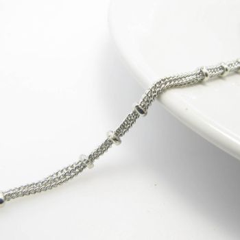 Metalni mesing lanac- boja inoxa  3 lanca 2x1 mm spojeni perlama 4mm  ( L3-18N)