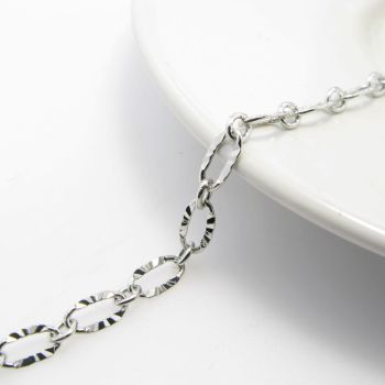 Metalni mesing lanac- boja inoxa 8x4mm, mala alka  4x3mm  ( L3-5N)