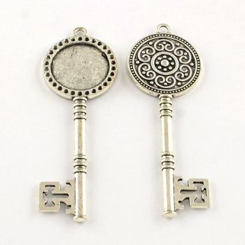 Metalni privezak 25x75mm