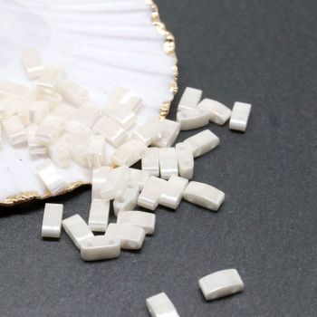 MIYUKI Half Tila , Japanske staklene perle sa 2 rupe (MHT0507)