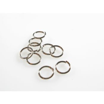 Metalne alke boje inoxa. Dimenzije 0,85x6mm…. MKOK-A085x6-N