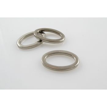 Ukrasna zatvorena alka 24x17x2mm- boja inoxa (MKOK-UA24x17mm-NIK)