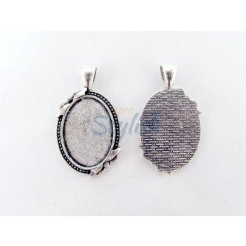 Osnova za medaljon. Boja antik srebra.Dimenzije: 42x25mm, unutrasnja 18x25mm. (MKOZPM-12S)